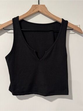 SHEIN Black Sleeveless Lightweight Ribbed Crop Top - Size Small